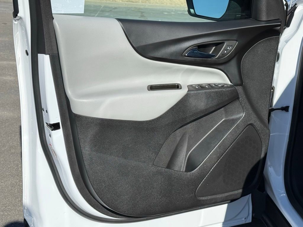 Used 2023 Chevrolet Equinox LS w/ LS Convenience Package image 16