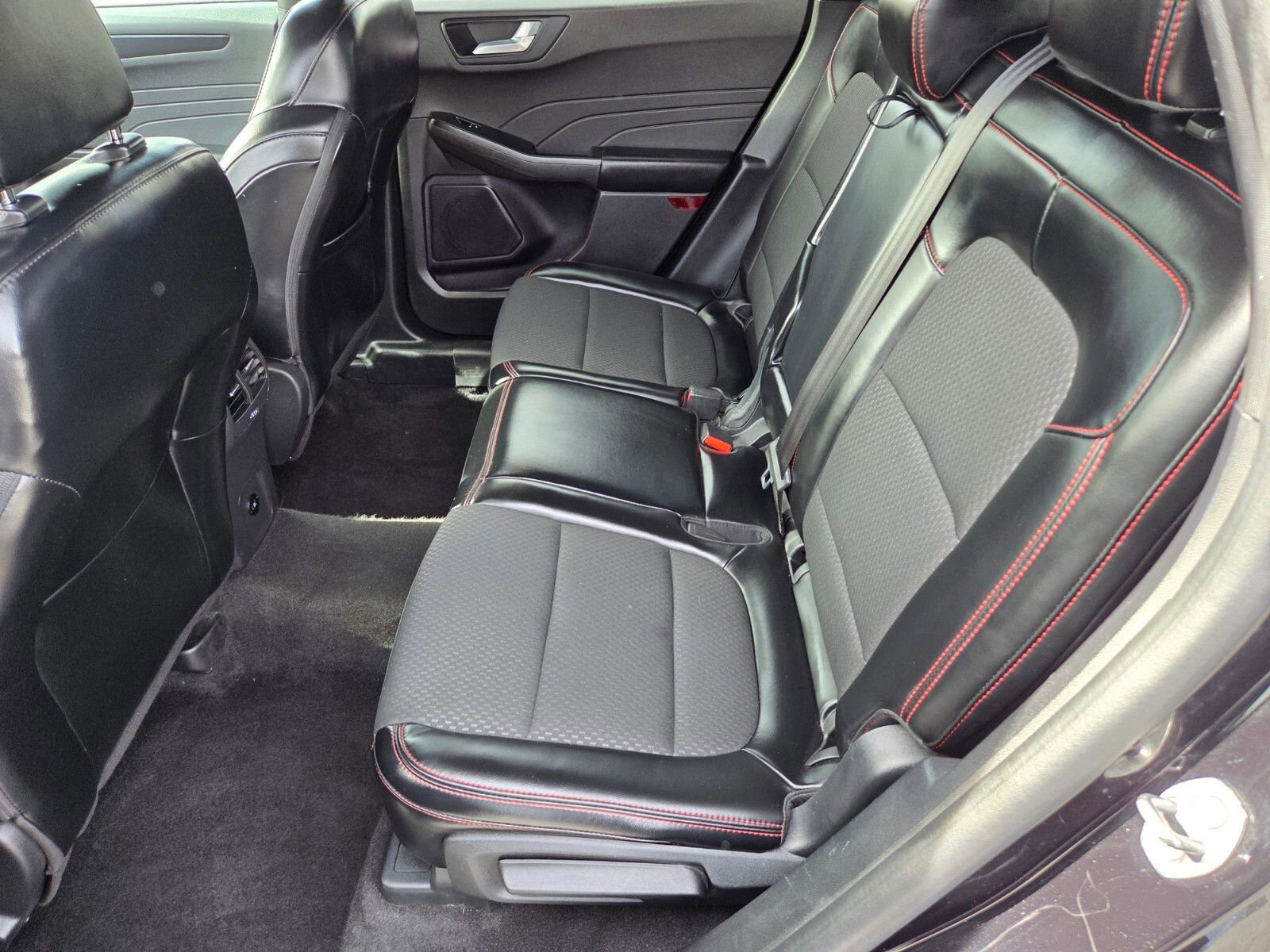 Certified 2024 Ford Escape ST-Line image 11