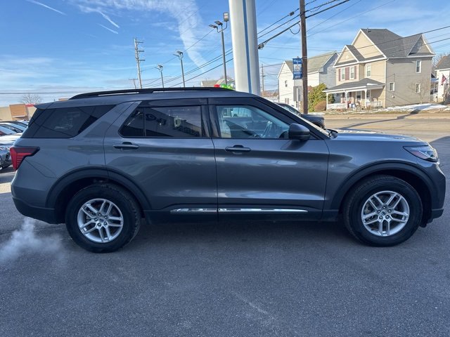 Certified 2025 Ford Explorer Active image 5