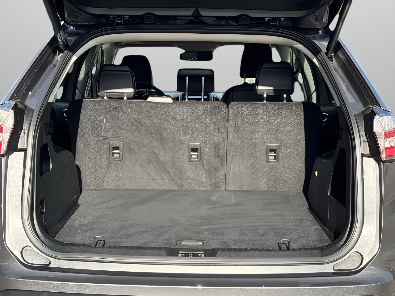 Certified 2022 Ford Edge SEL w/ Convenience Package image 8