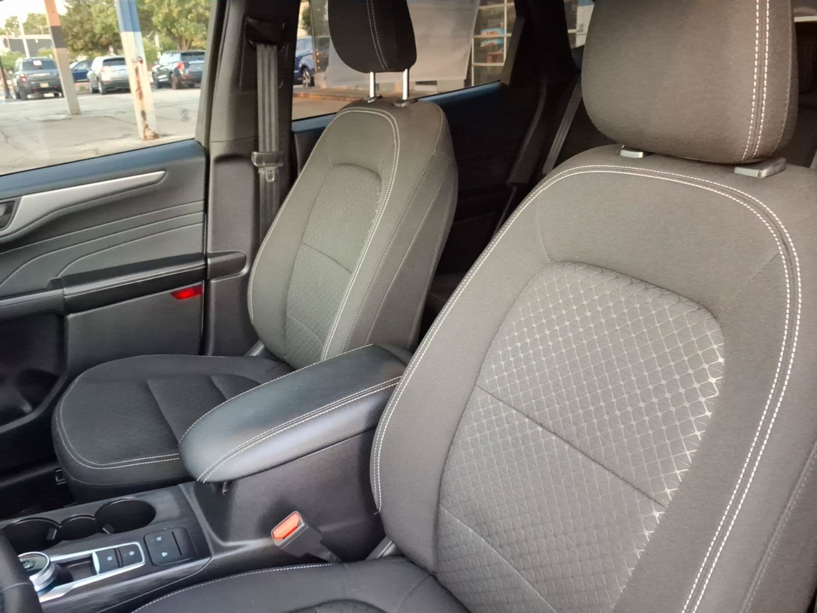 Certified 2023 Ford Escape Active AWD/4WD image 11