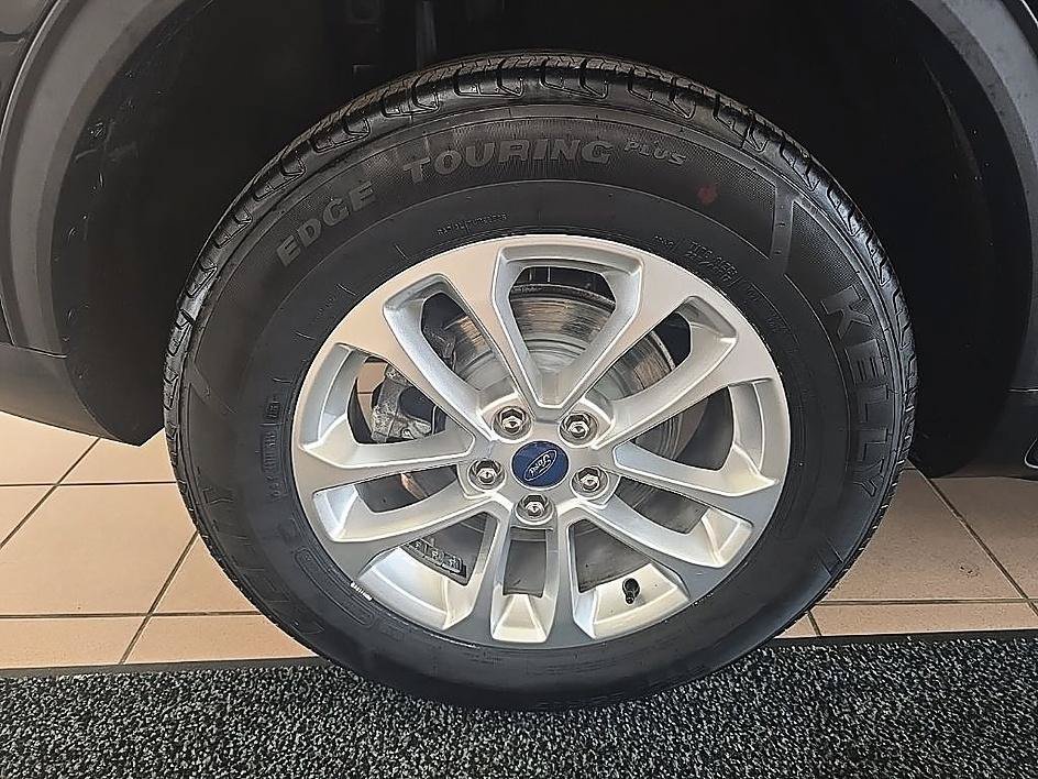 Certified 2022 Ford Escape SE AWD/4WD image 39