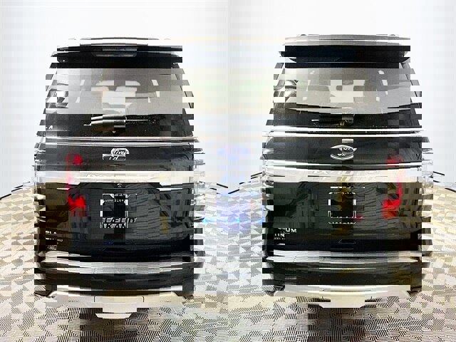 Certified 2021 Ford Expedition Platinum image 4