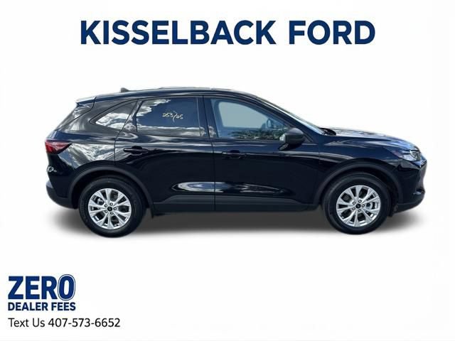 Certified 2025 Ford Escape Active FWD image 3