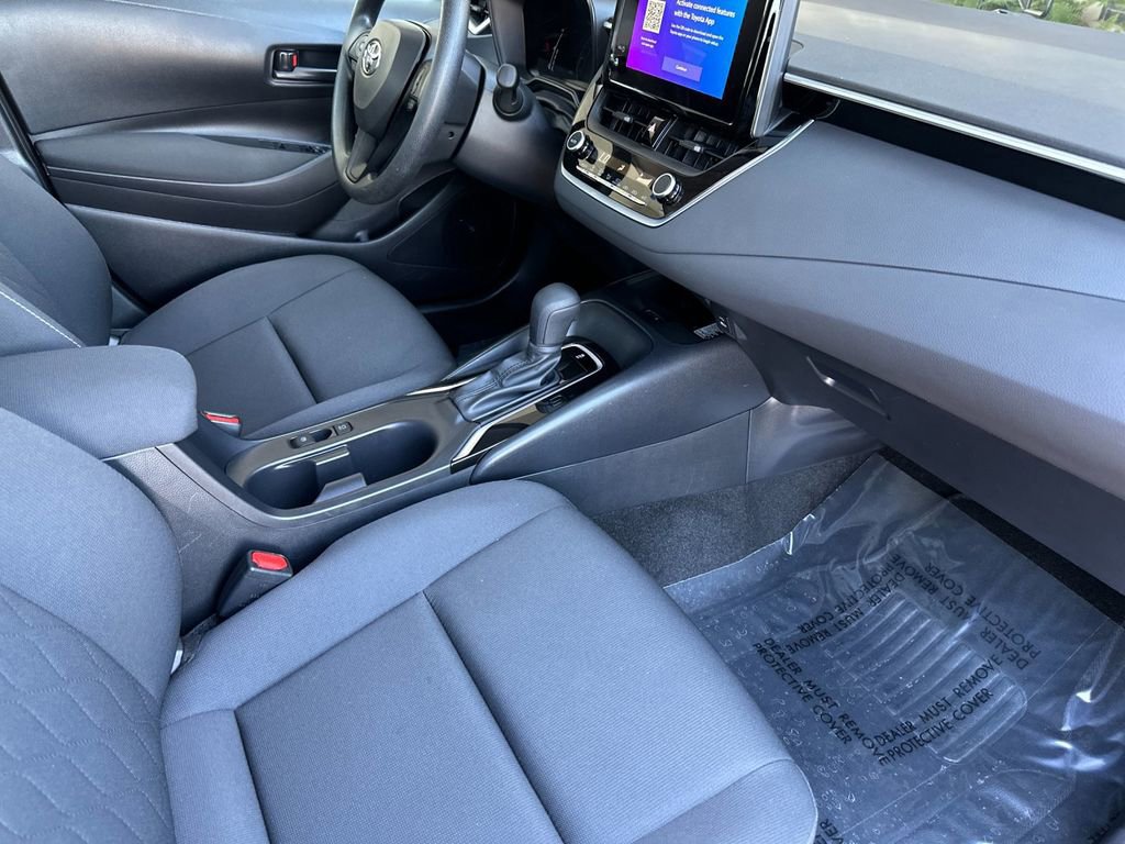 Used 2026 Toyota Corolla LE w/ LE Premium Package FWD image 14