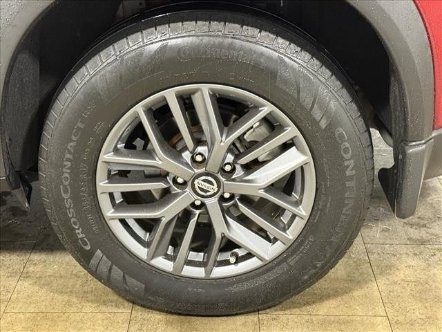 Used 2021 Nissan Rogue S image 16