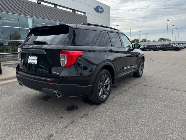 Certified 2023 Ford Explorer XLT w/ Equipment Group 202A AWD/4WD image 36