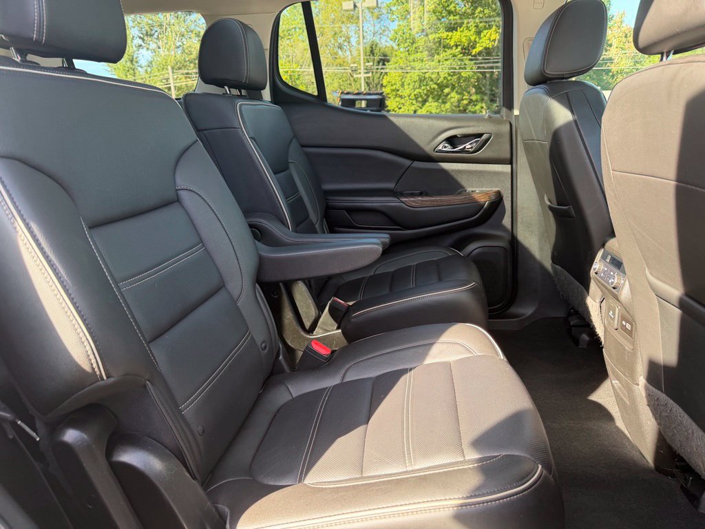 Used 2020 GMC Acadia Denali w/ Technology Package AWD/4WD image 20