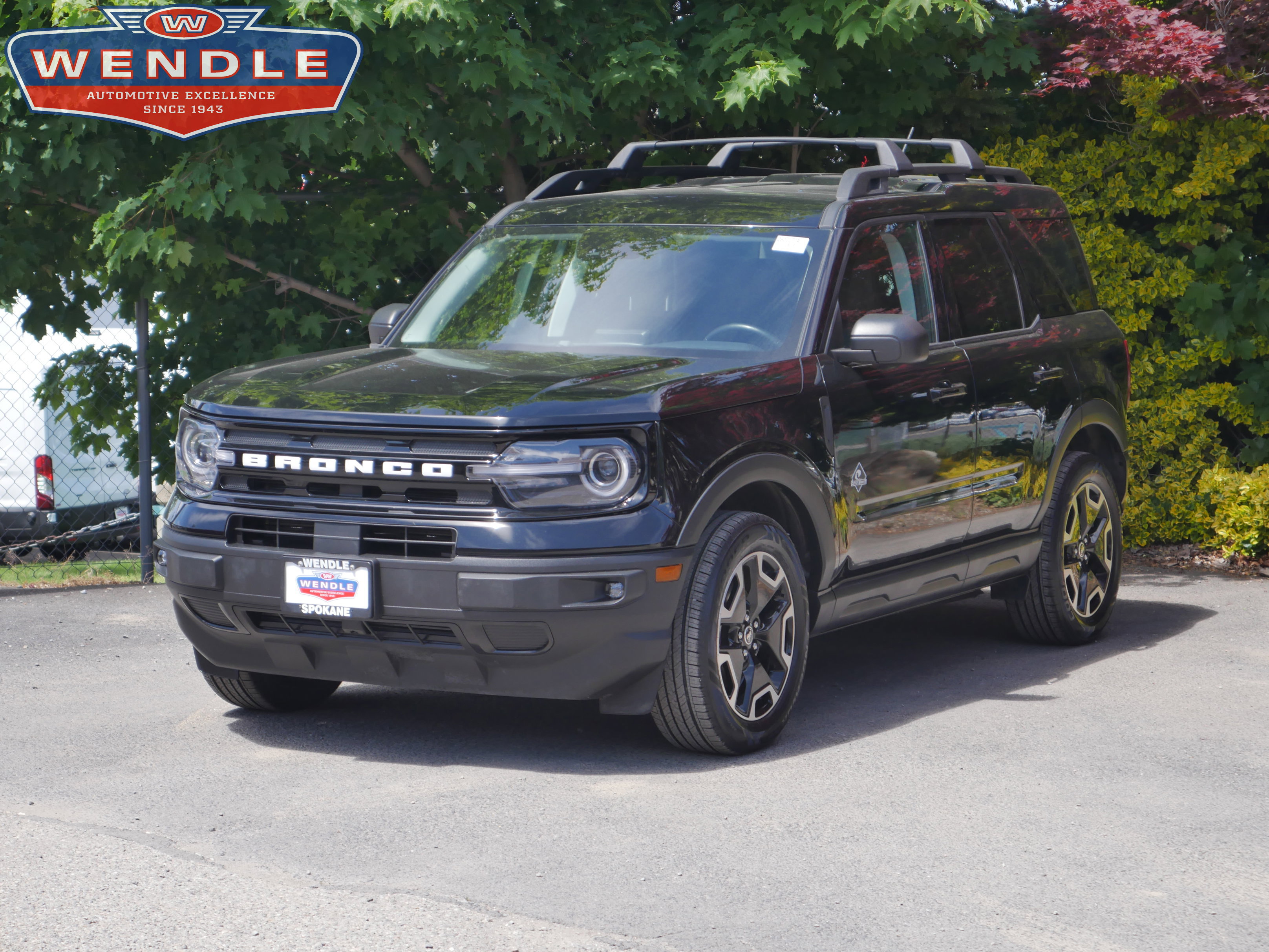 Certified 2023 Ford Bronco Sport Outer Banks w/ Tech Package AWD/4WD image 1