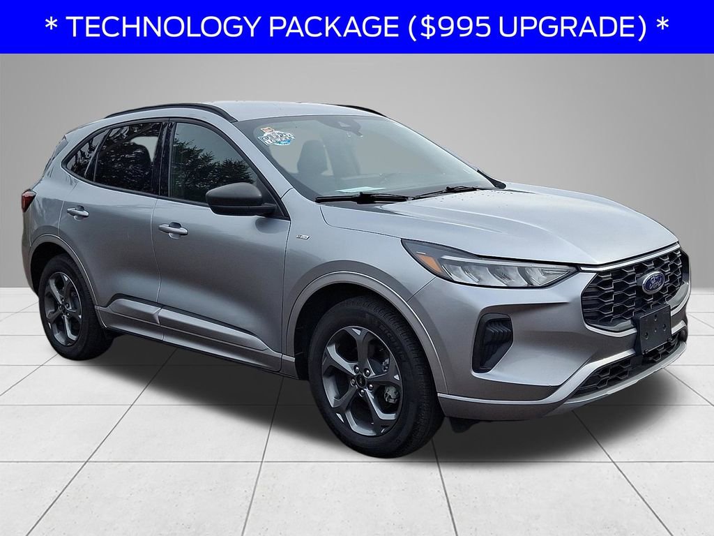Certified 2023 Ford Escape ST-Line w/ Tech Pack #1 AWD/4WD image 3