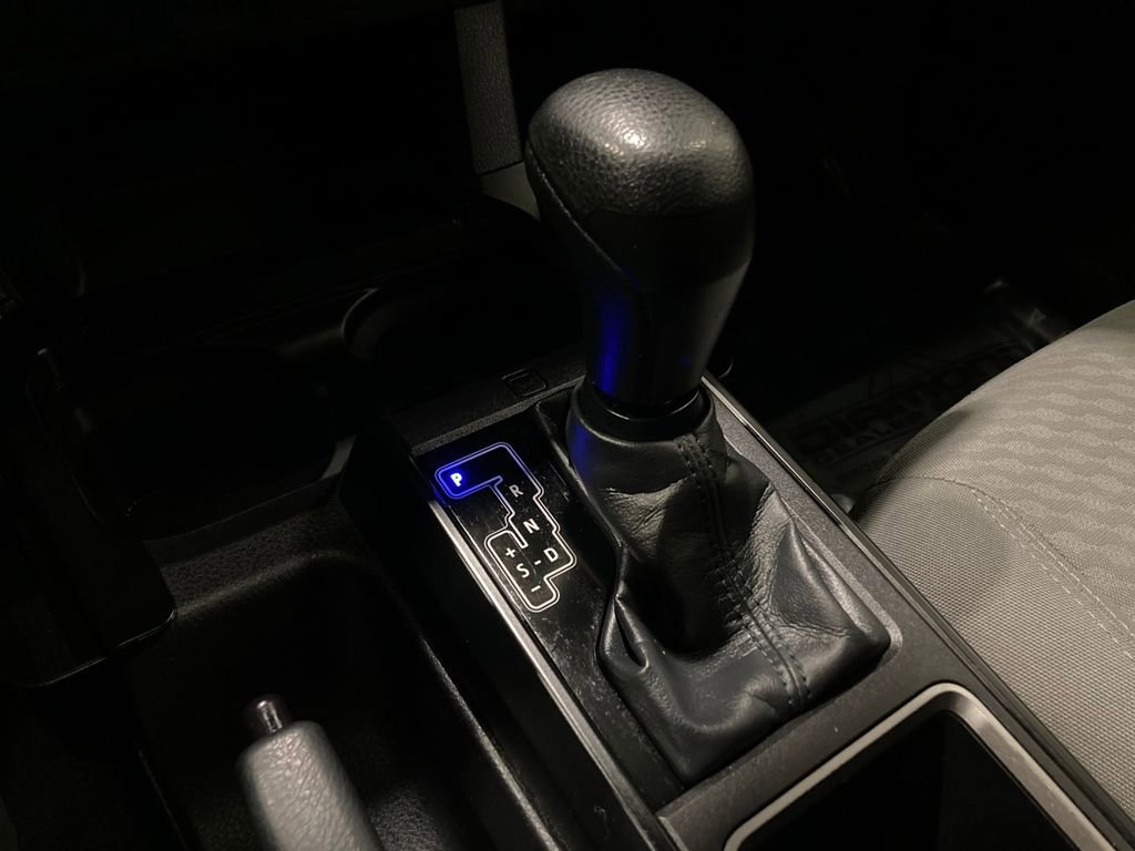 Used 2022 Toyota Tacoma SR image 22