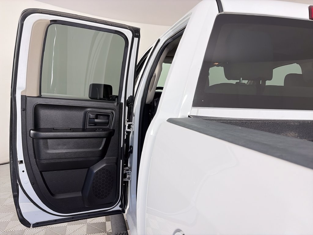 Used 2018 RAM 1500 Express w/ Express Value Package AWD/4WD image 12