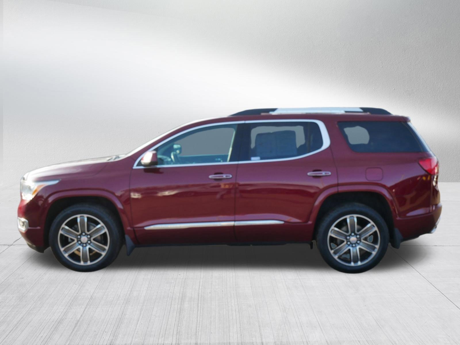 Used 2018 GMC Acadia Denali video 2