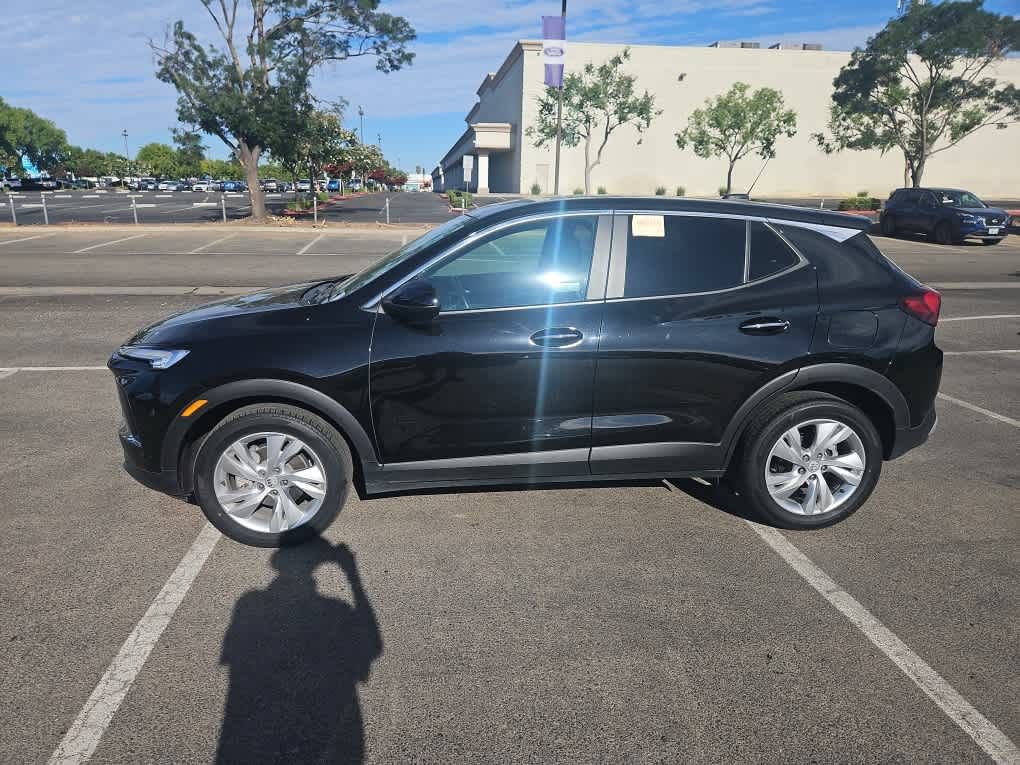 Used 2024 Buick Encore GX Preferred FWD image 5