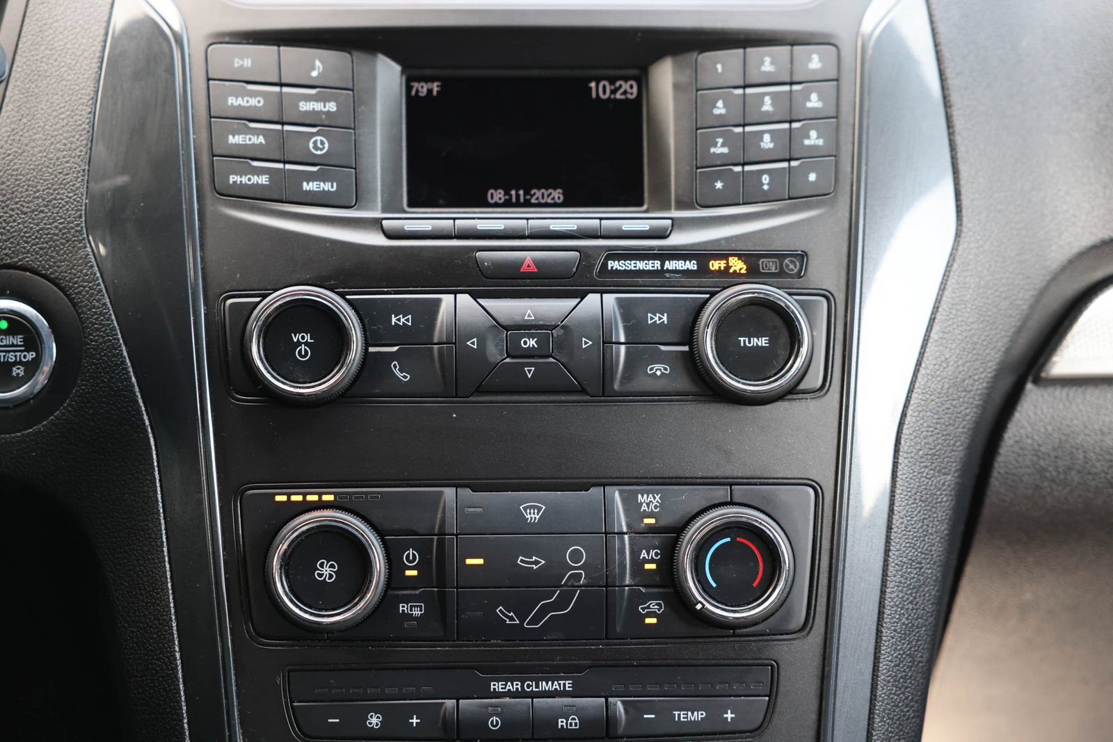 Certified 2018 Ford Explorer XLT AWD/4WD image 24