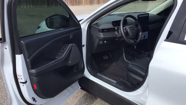 Certified 2022 Ford Mustang Mach-E Premium image 17