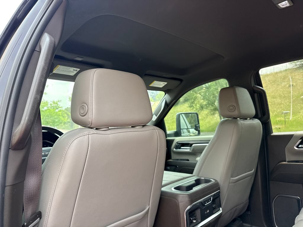 Used 2024 GMC Sierra 3500 SLT w/ SLT Premium Package AWD/4WD image 23