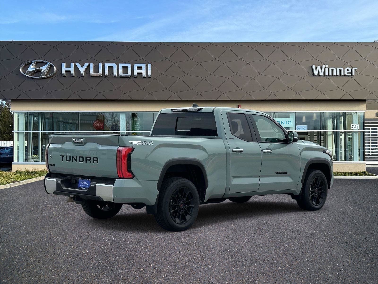 Used 2022 Toyota Tundra Limited w/ TRD Off-Road Package AWD/4WD image 4