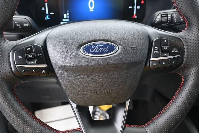 Certified 2025 Ford Escape ST-Line Select AWD/4WD image 10