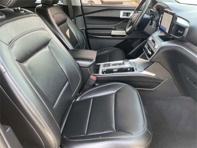 Certified 2022 Ford Explorer XLT w/ Equipment Group 202A image 36