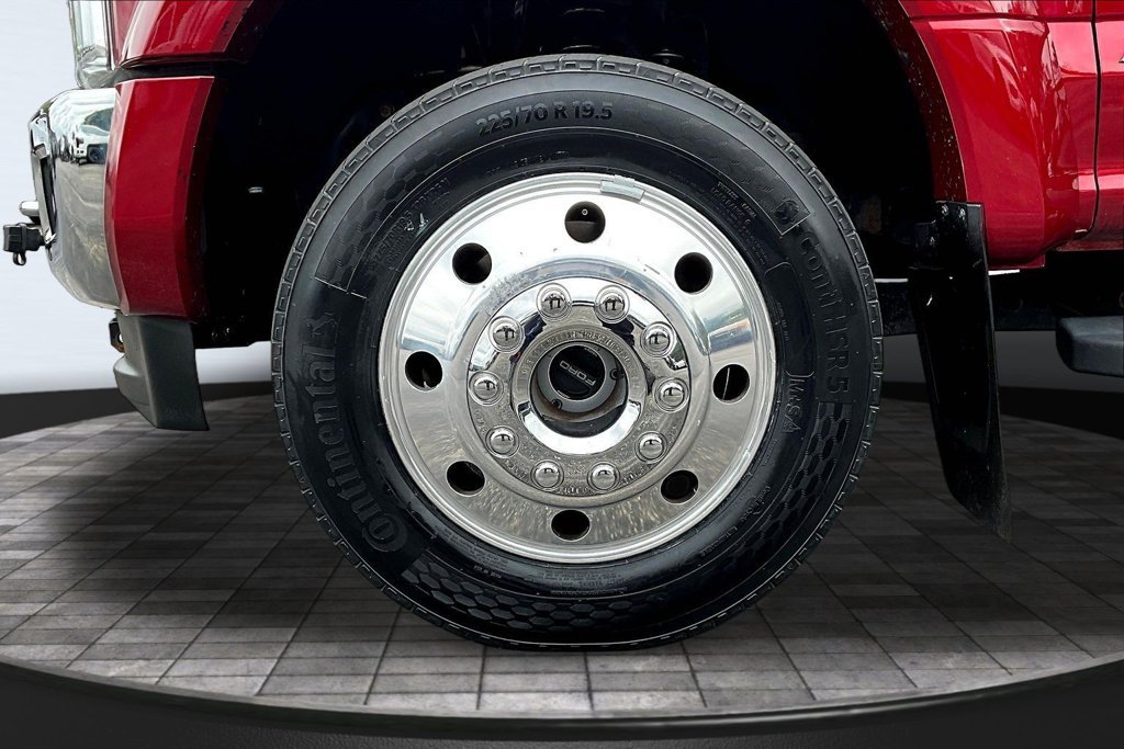 Certified 2019 Ford F450 XLT w/ XLT Premium Package AWD/4WD image 38