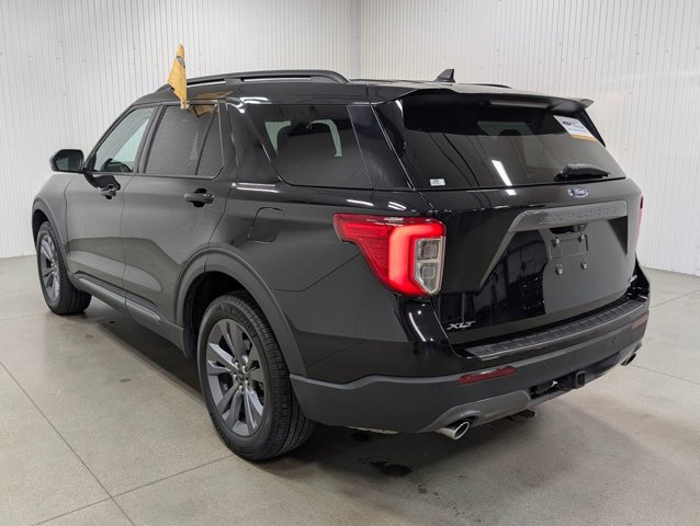 Certified 2023 Ford Explorer XLT w/ Equipment Group 202A image 8