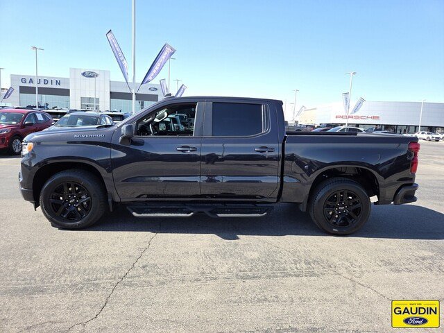 Used 2023 Chevrolet Silverado 1500 RST RWD image 4
