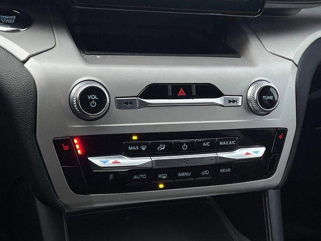 Certified 2023 Ford Explorer XLT image 26