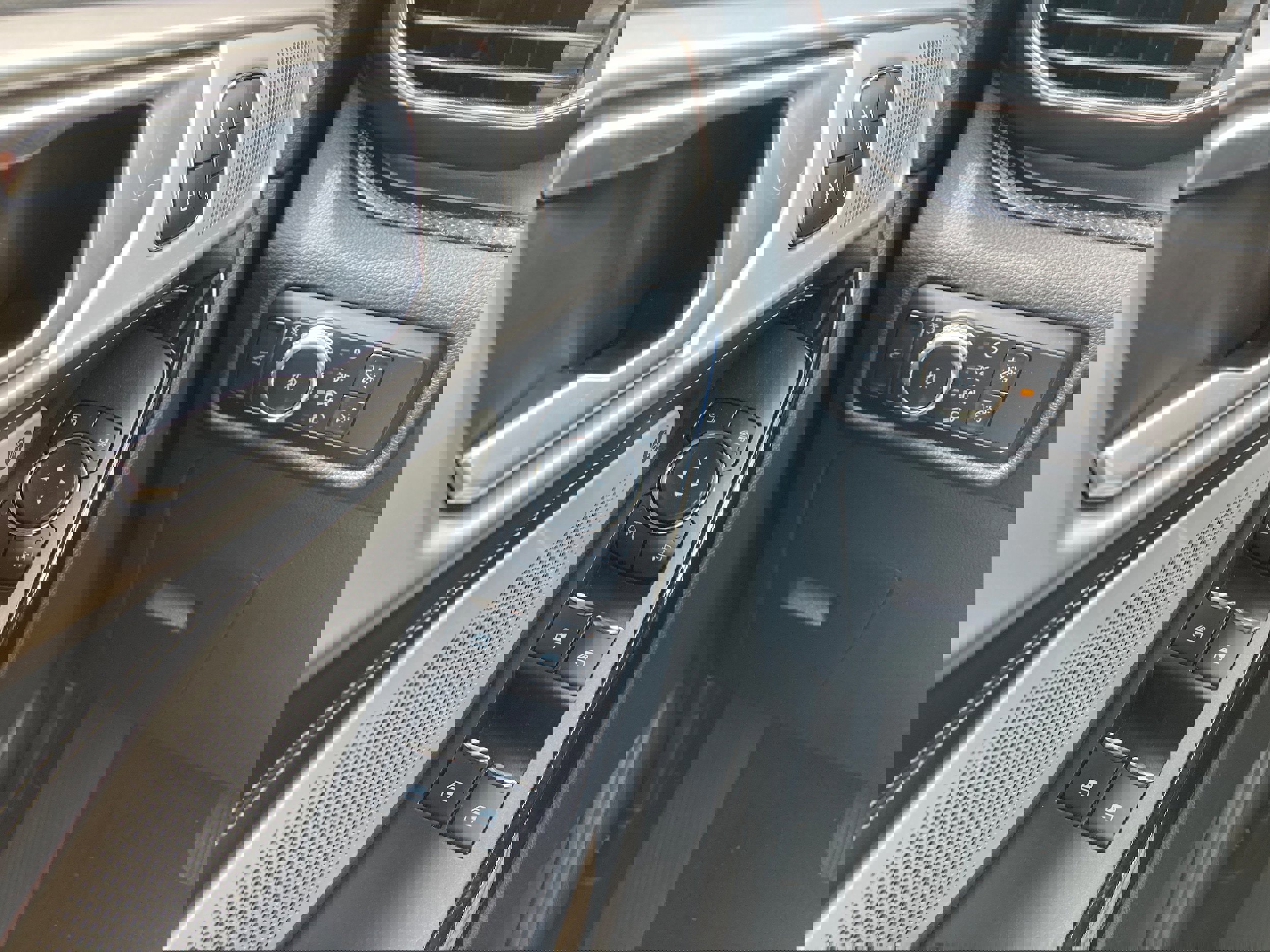 Certified 2023 Ford Explorer ST w/ Equipment Group 401A image 21