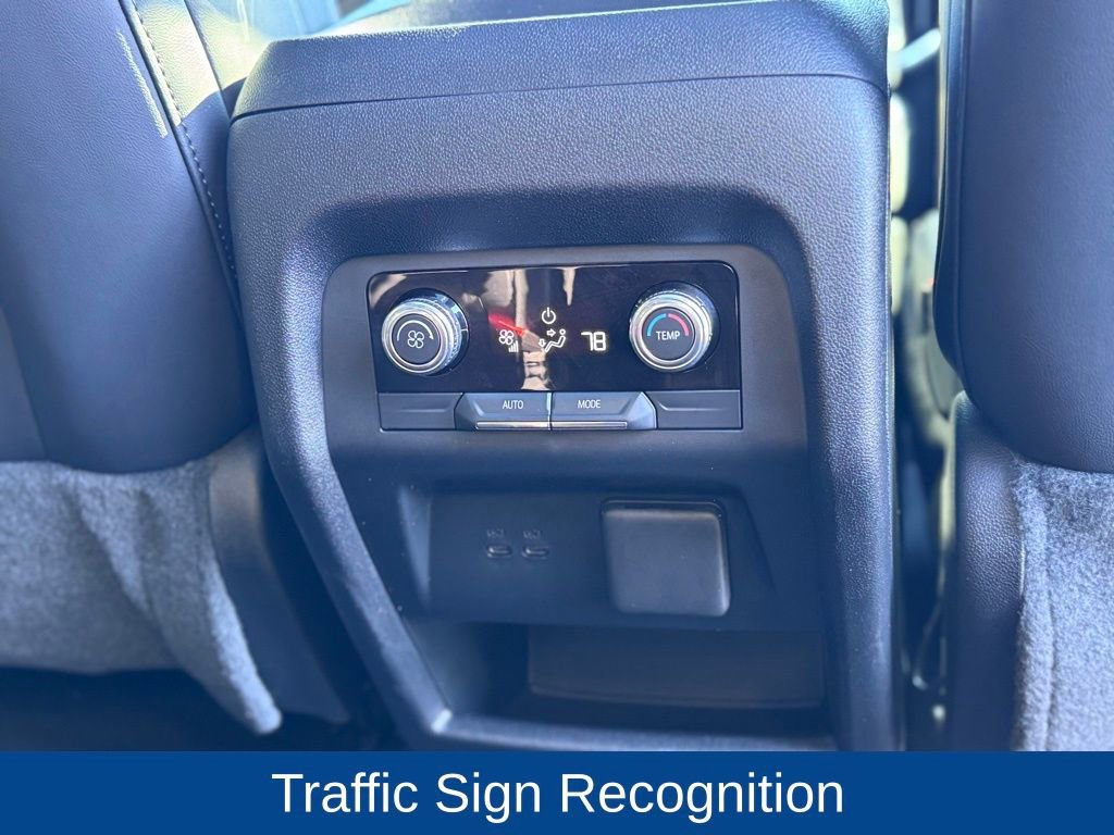 Used 2024 GMC Acadia Elevation image 20