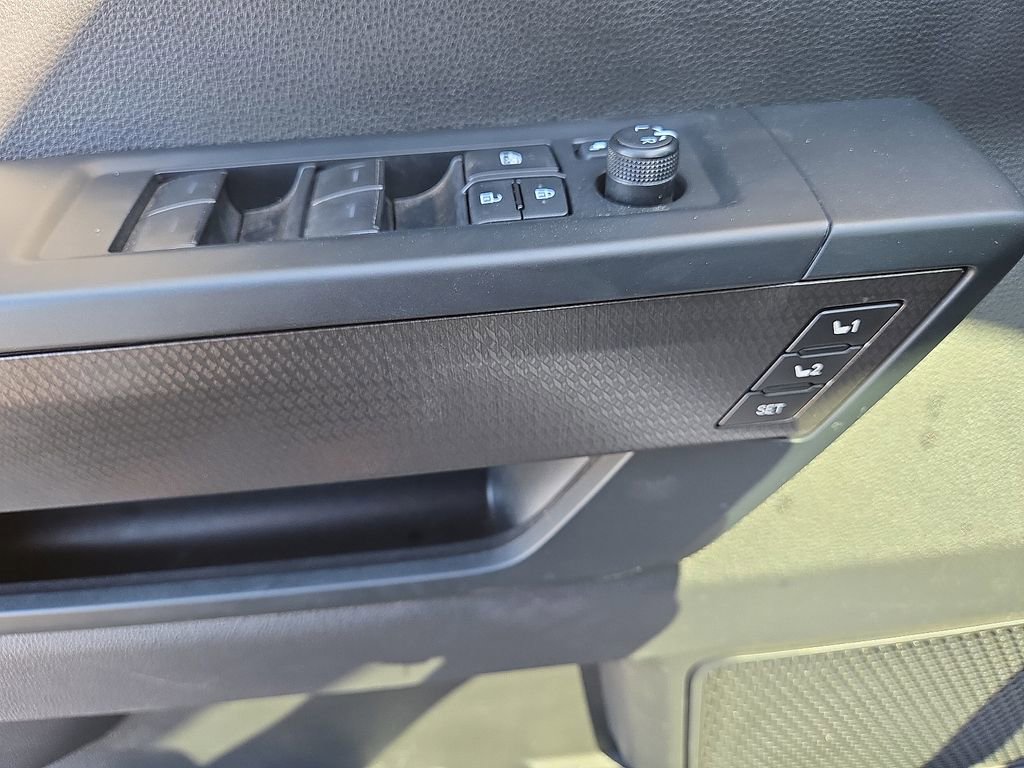 Used 2025 Toyota Sequoia TRD Pro AWD/4WD image 22