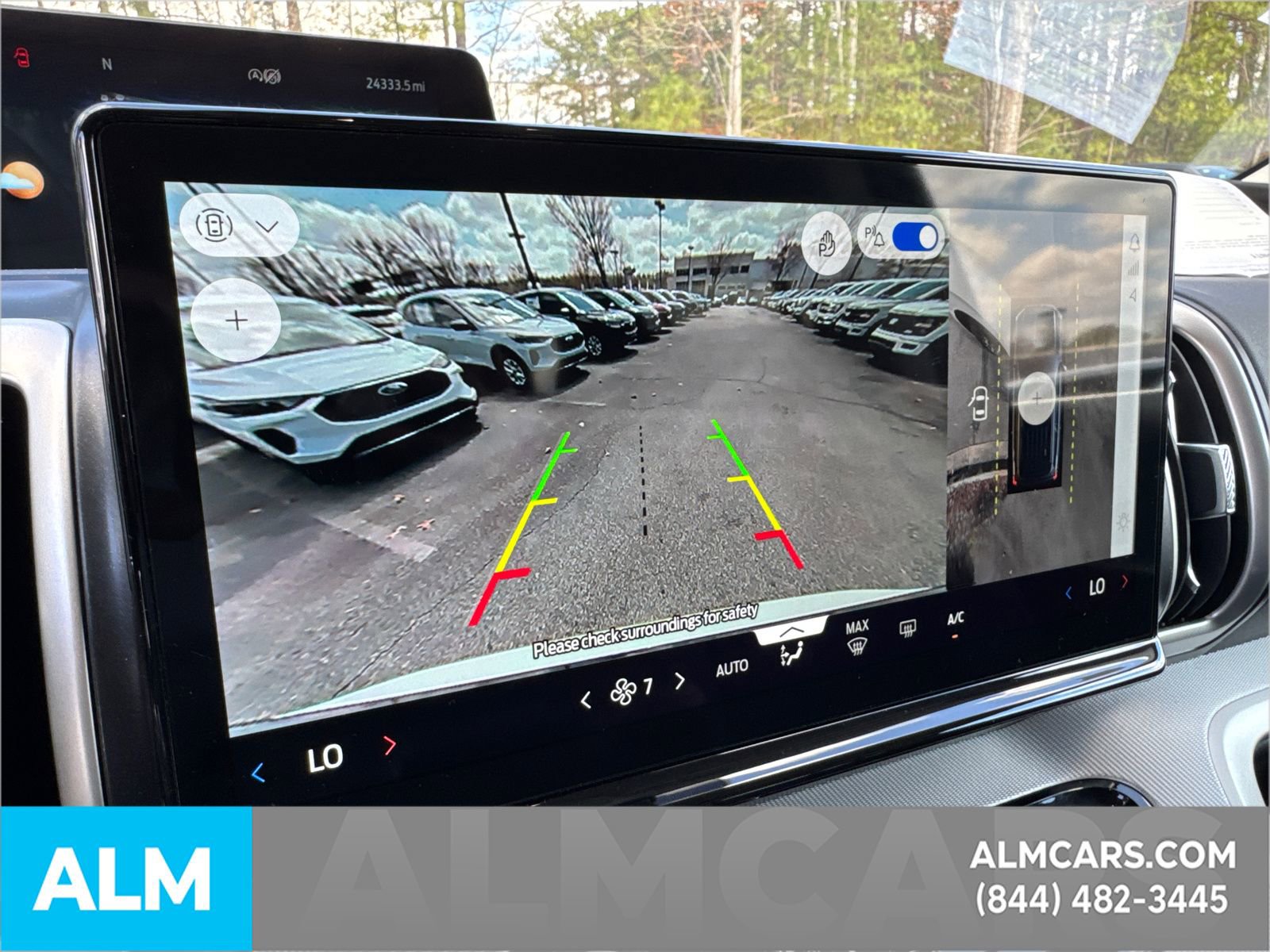 Certified 2025 Ford Expedition Active image 36