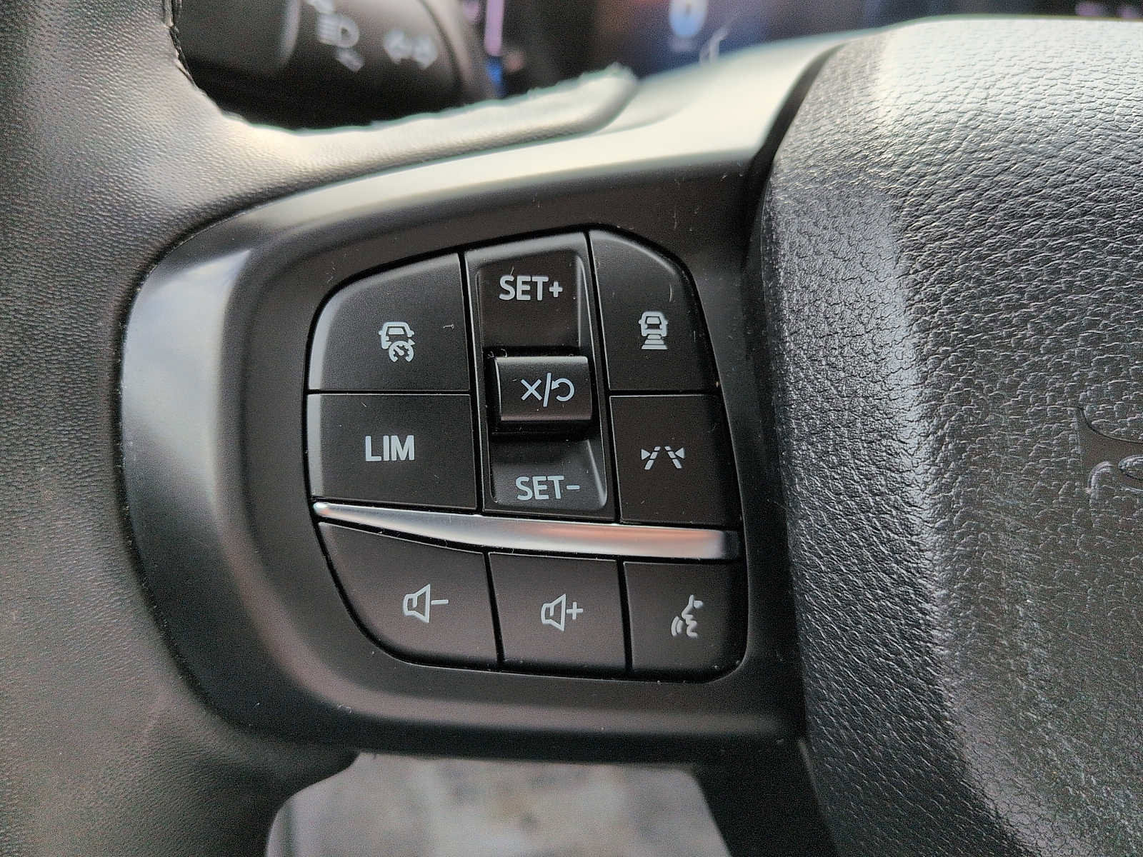 Certified 2024 Ford Ranger XLT w/ Technology Package AWD/4WD image 17