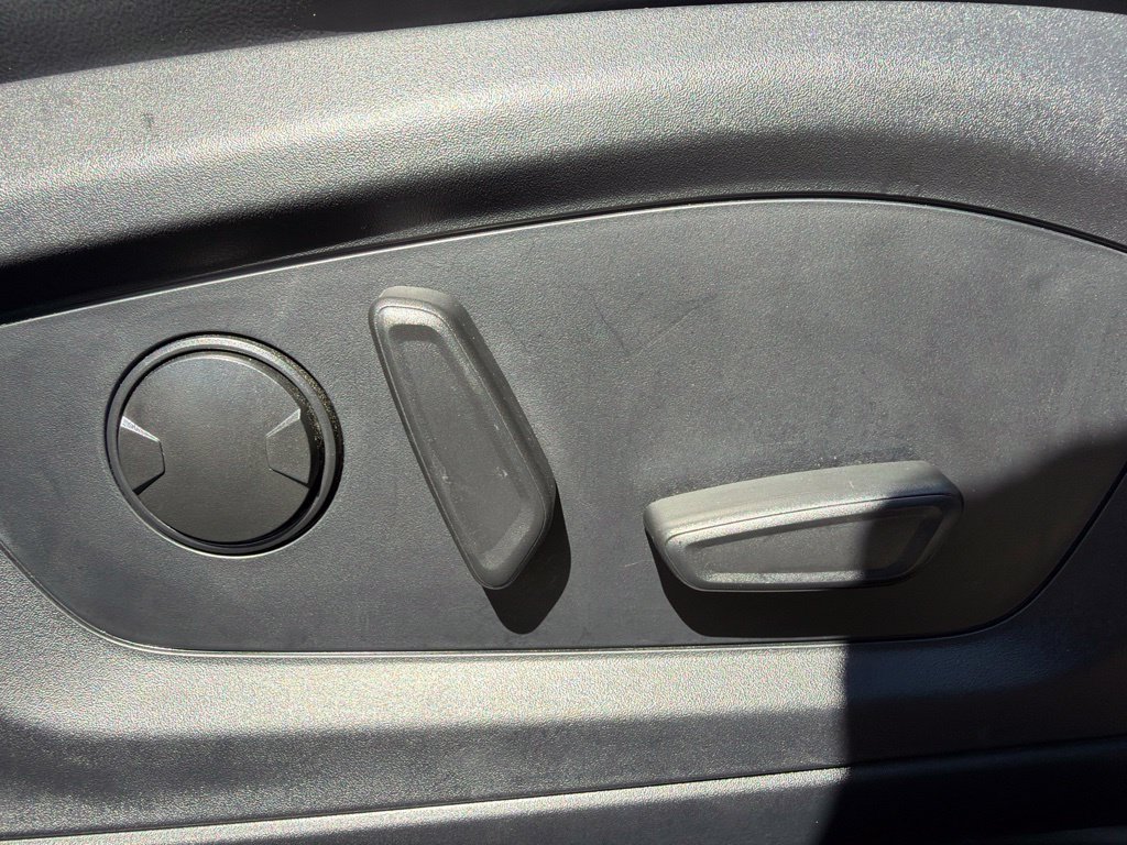 Certified 2025 Ford Explorer ST-Line RWD image 31