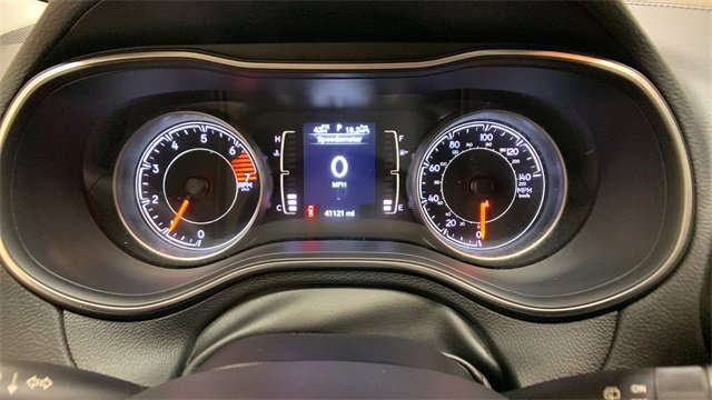 Used 2020 Jeep Cherokee Latitude w/ Cold Weather Group image 30