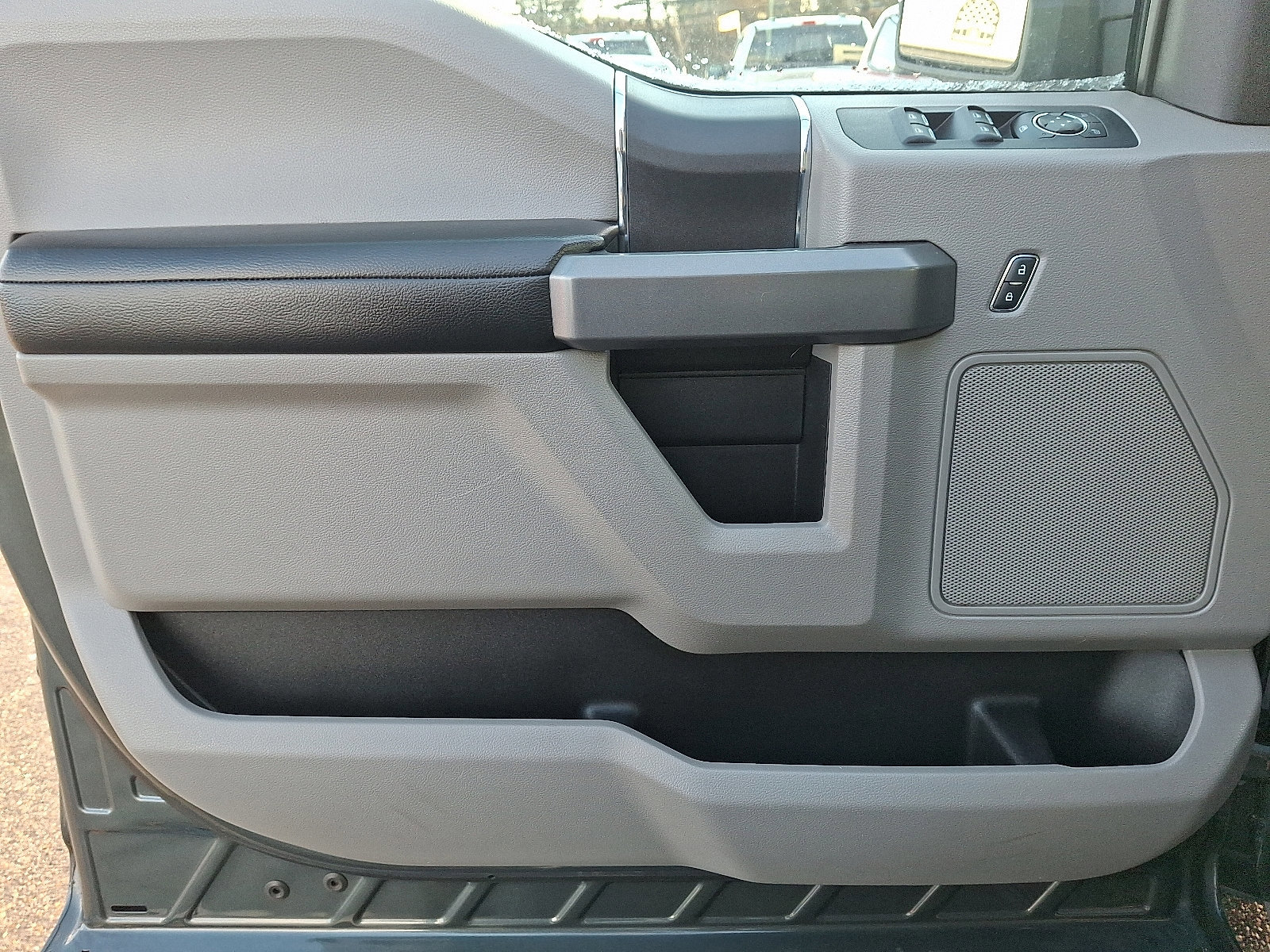 Certified 2018 Ford F150 XLT image 12