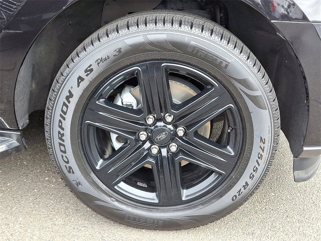 Certified 2021 Ford Expedition XLT image 8