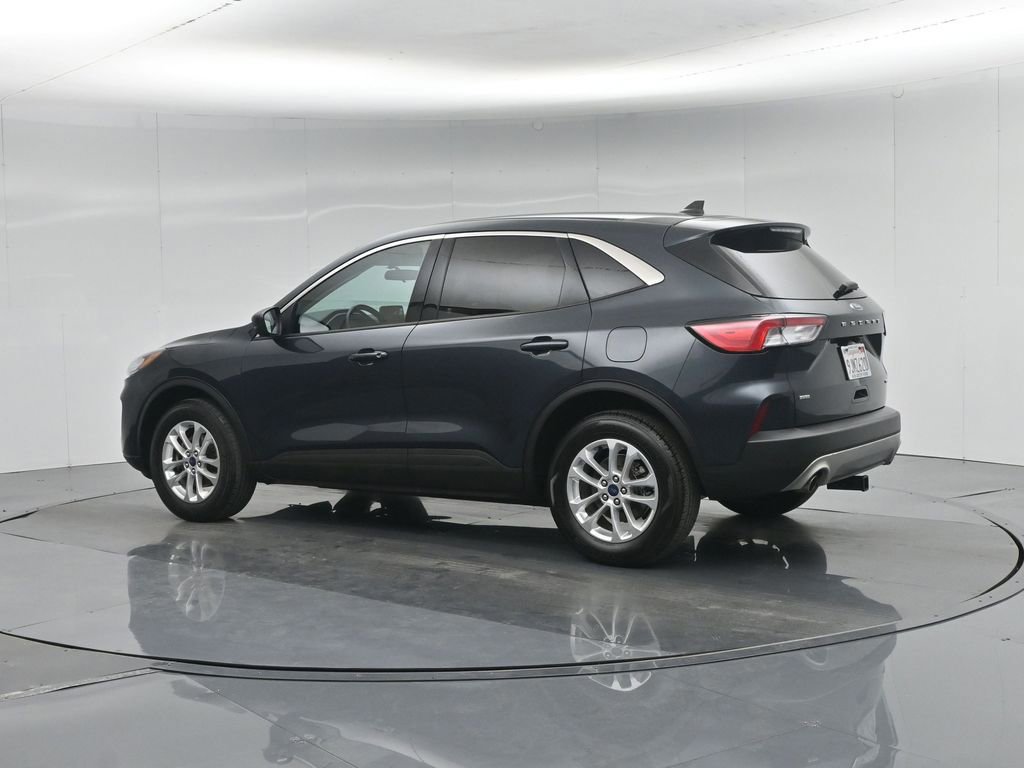 Certified 2022 Ford Escape SE w/ Cold Weather Package AWD/4WD image 17