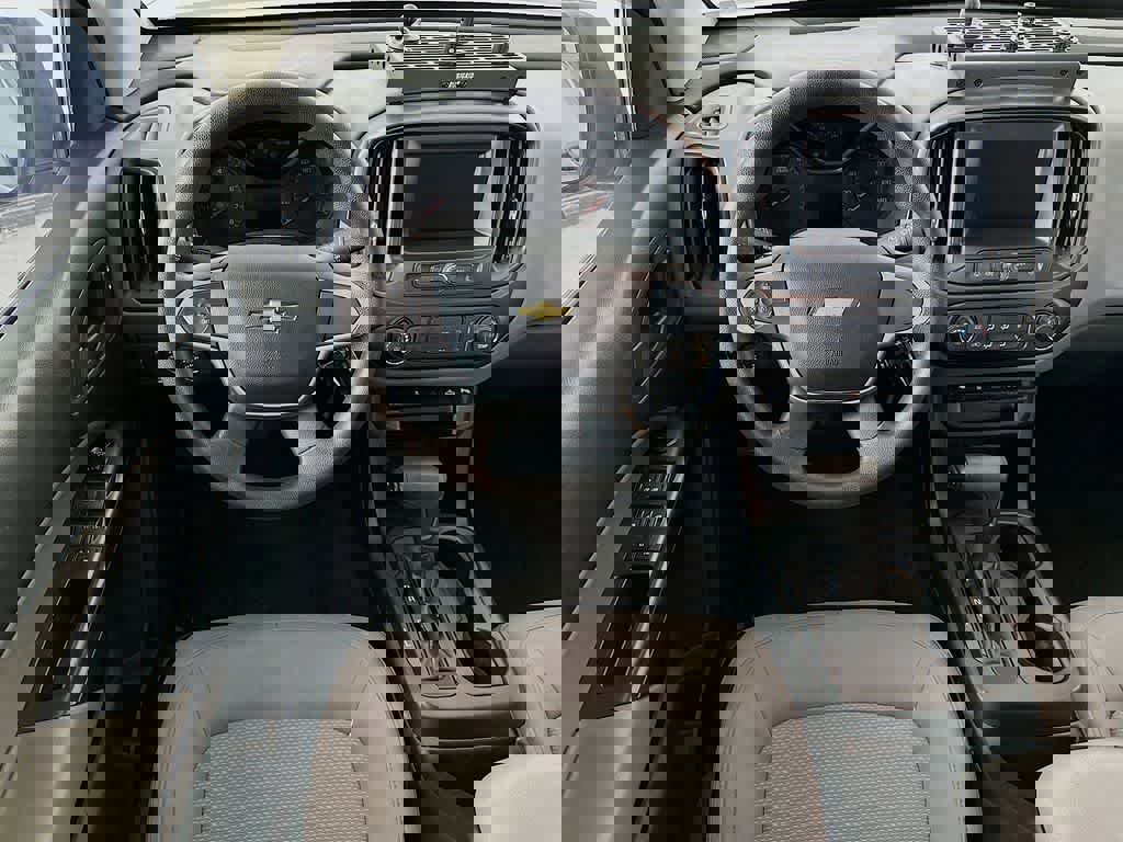 Used 2020 Chevrolet Colorado W/T w/ WT Convenience Package image 13