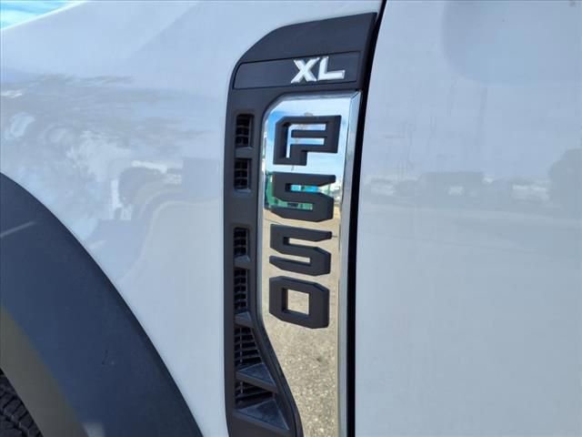Certified 2024 Ford F550 2WD Regular Cab Super Duty image 33