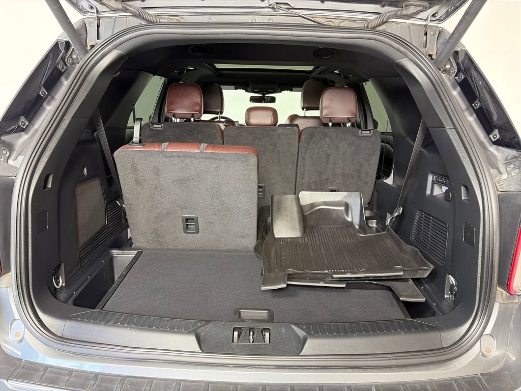 Certified 2023 Ford Explorer Platinum w/ Technology Package AWD/4WD image 27