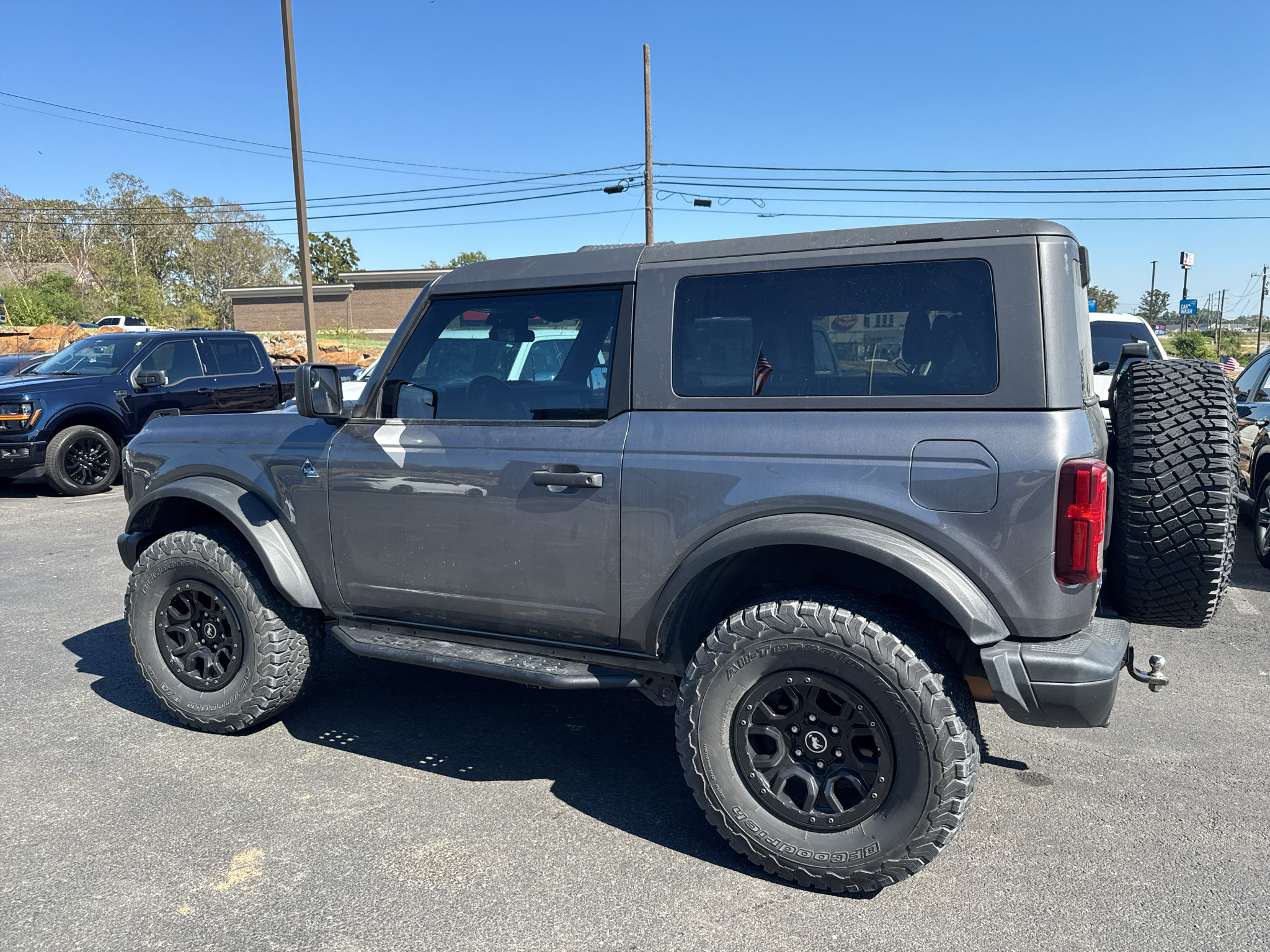 Certified 2022 Ford Bronco Black Diamond w/ Sasquatch Package AWD/4WD image 9