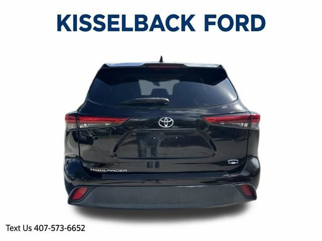 Used 2020 Toyota Highlander L FWD image 4