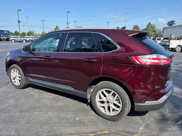 Certified 2024 Ford Edge SEL w/ Convenience Package AWD/4WD image 3