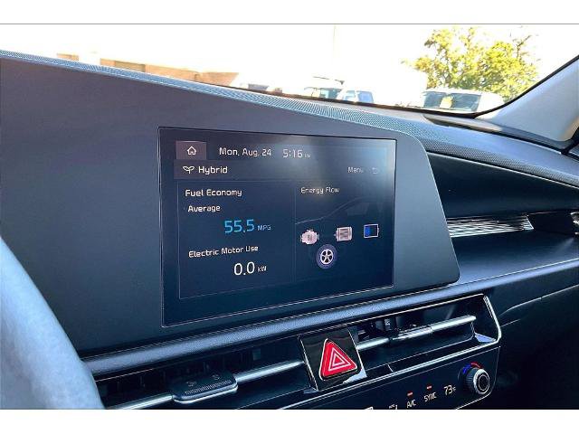 Used 2025 Kia Niro LX FWD image 14