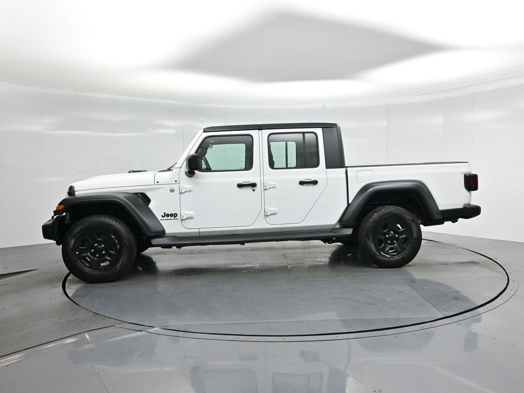 Used 2020 Jeep Gladiator Sport image 24