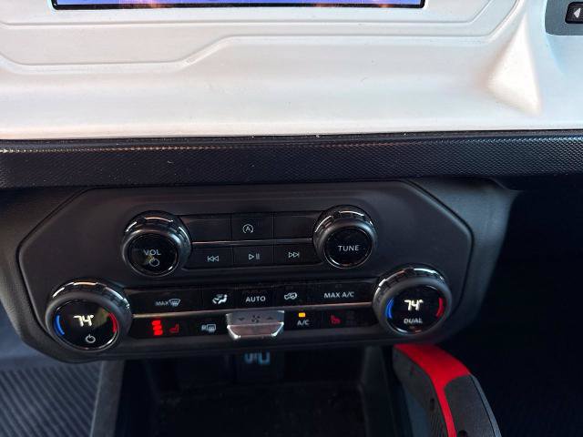 Certified 2023 Ford Bronco Heritage Edition AWD/4WD image 25