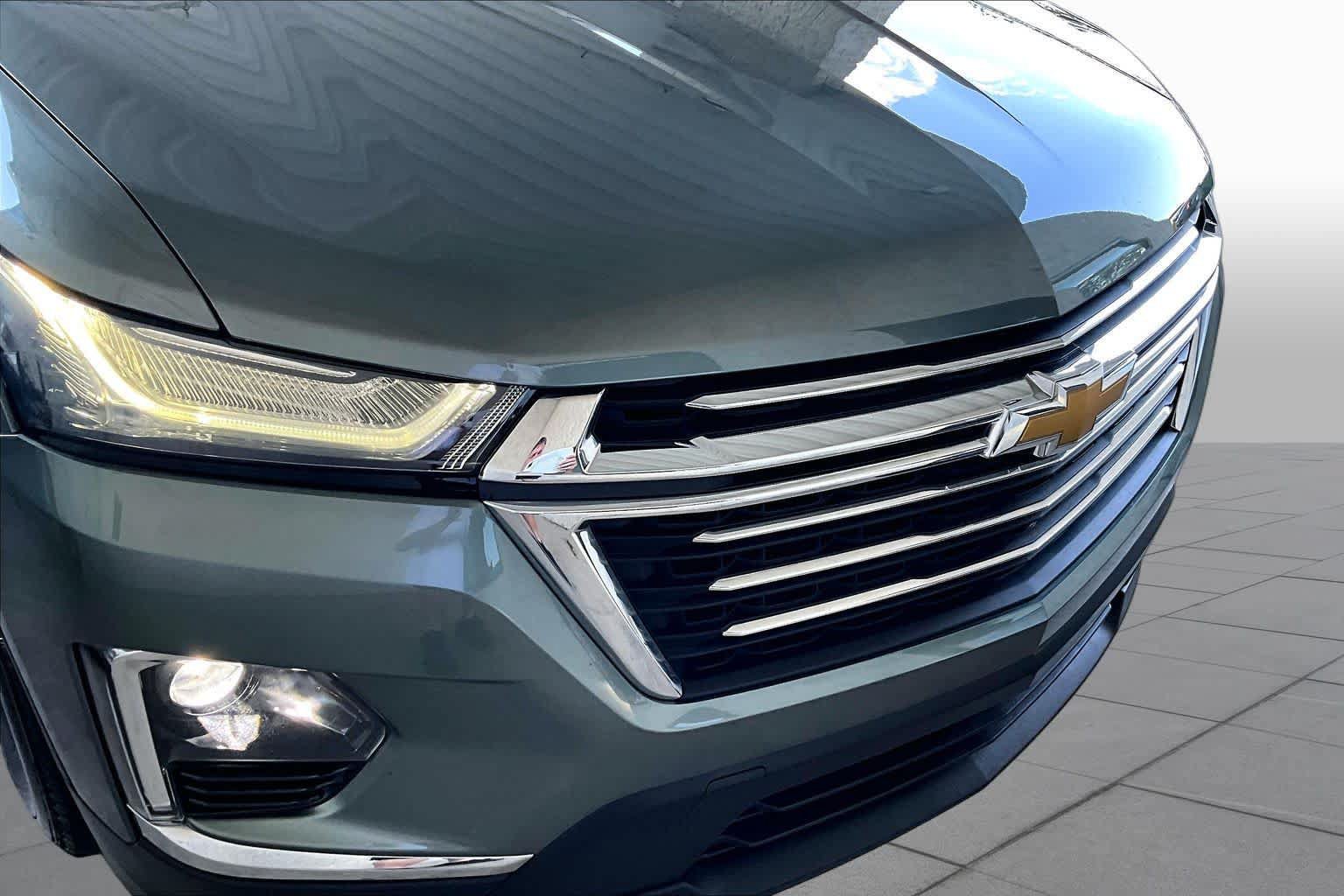 Used 2022 Chevrolet Traverse LT FWD image 29