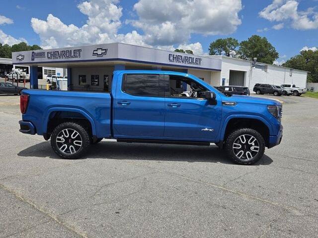 Used 2022 GMC Sierra 1500 AT4 w/ AT4 Premium Package AWD/4WD image 14