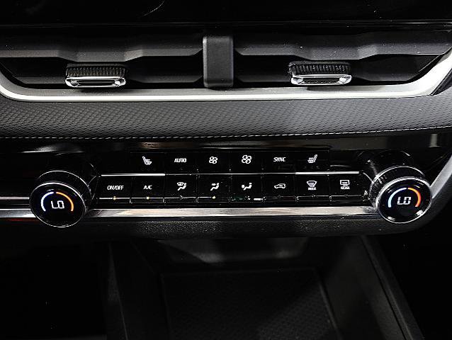 Used 2025 Chevrolet Equinox LT w/ Convenience Package II image 14